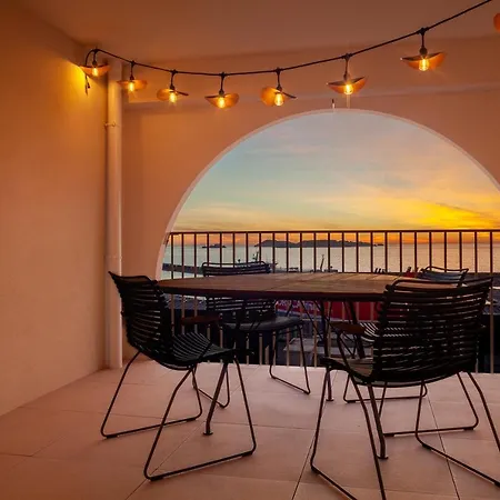 Apartment Porte Bleue *